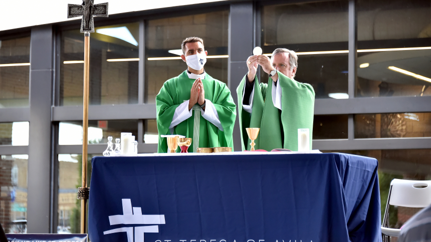 Bishop McClory and Father Chris Stanish celebrate Mass outdoors Aug. 30, 2020 in Valpo