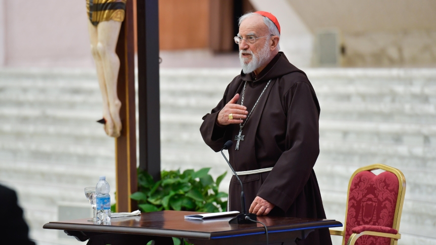 Cardinal Raniero Cantalamessa, preacher of the papal household, presents a Lenten meditation for members of the Roman Curia and Vatican employees in the Paul VI Audience Hall at the Vatican Feb. 26, 2021. (CNS photo/Vatican Media)